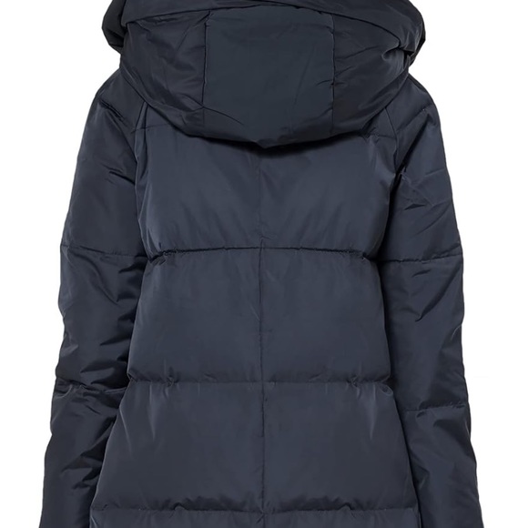 Orolay down jacket in navy. Amazon trend - Picture 2 of 4